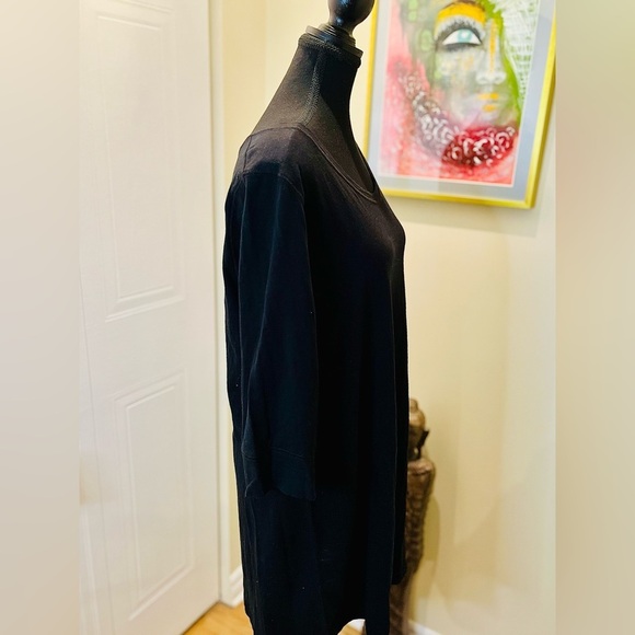 🆒🖤Massimo Supply Co. Long black  tunic top w/ round neck & 3/4 sleeves - Picture 4 of 9